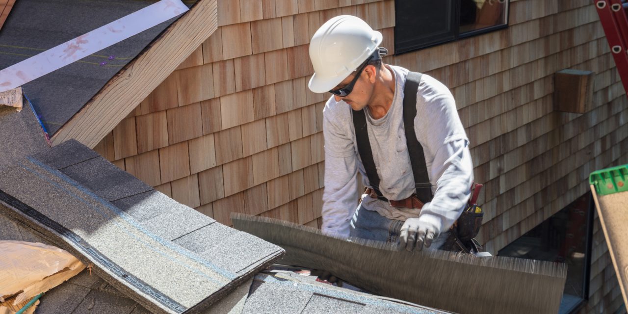 4 Reasons to Get Estimates From Roofing Contractors